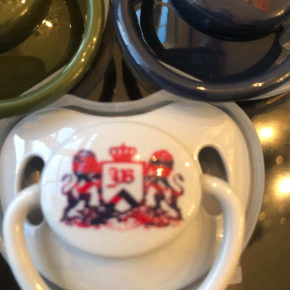 Authentic new 3 pc juicy couture pacifiers set - Picture 3 of 11